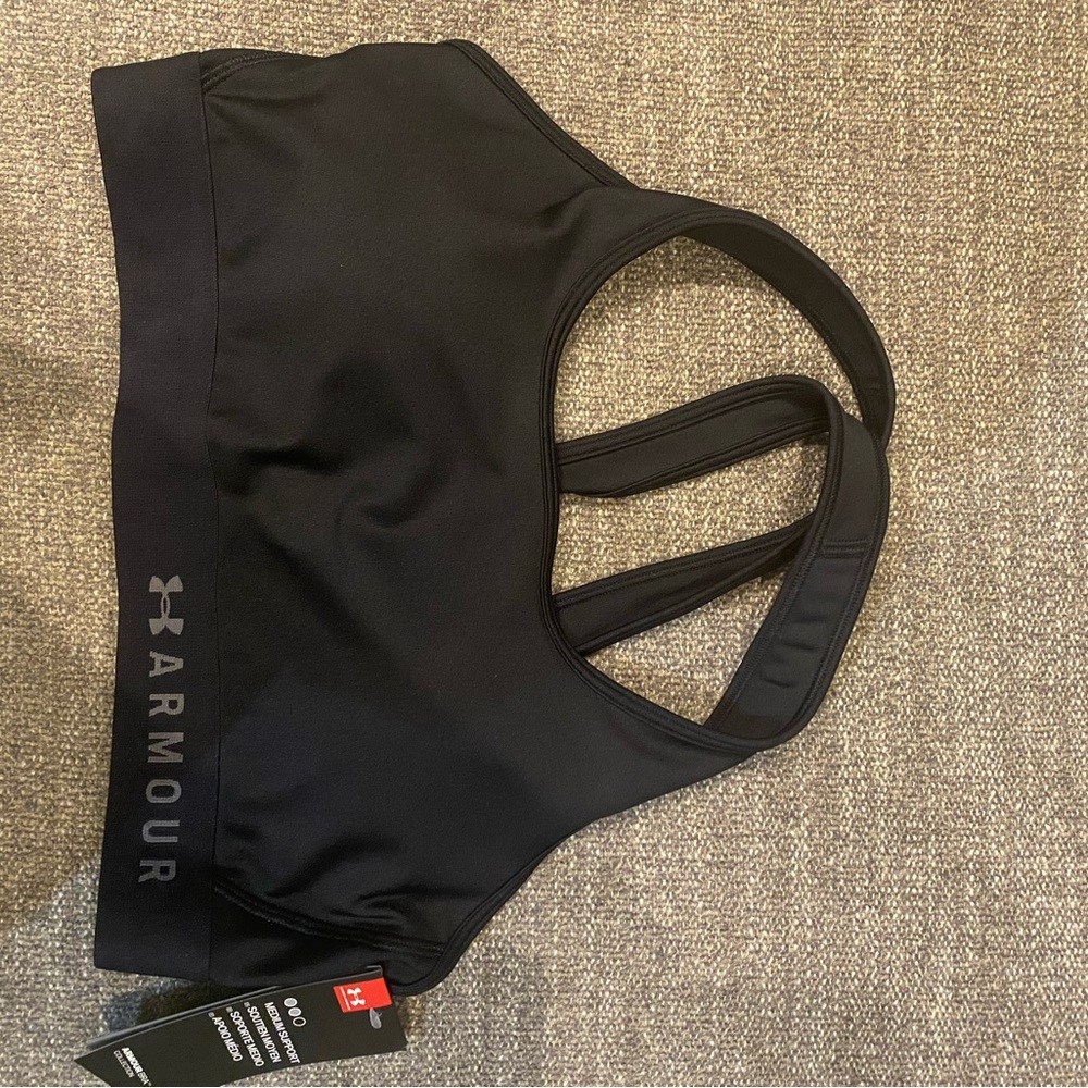 Under Armour Women's Armour Cross back Sports Bra